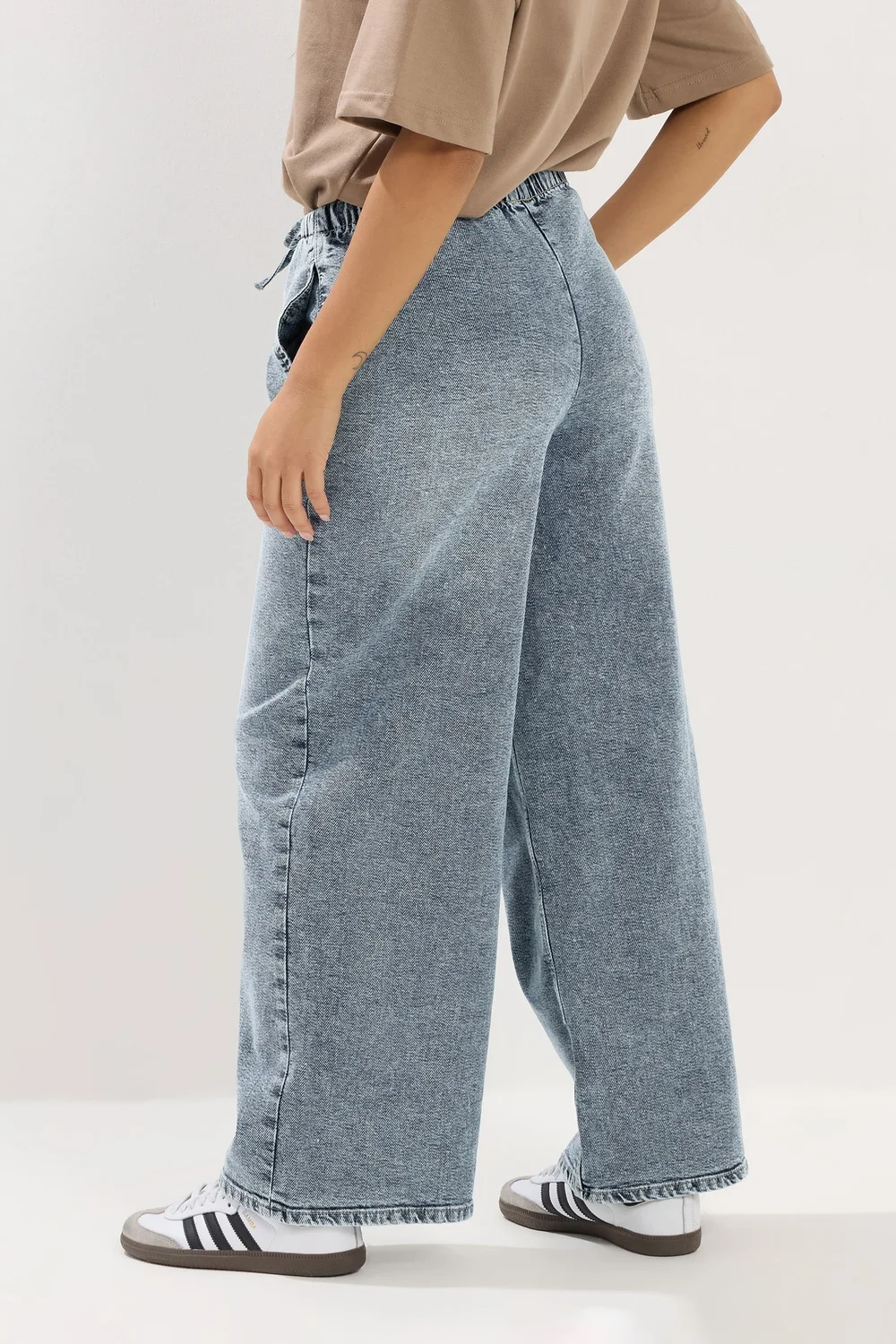 PixieGirl Petite Mid Blue Pull On Wide Leg Jeans - 6/L27 Image 3