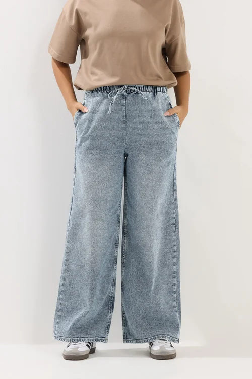 PixieGirl Petite Mid Blue Pull On Wide Leg Jeans - 6/L27 Image 2