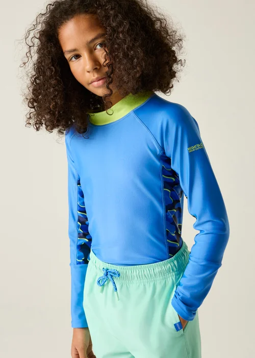 Regatta Sonic Blue Camo Hoku II UPF 30 Rash Vest (3-13 Years) - 13 Yrs Image 1