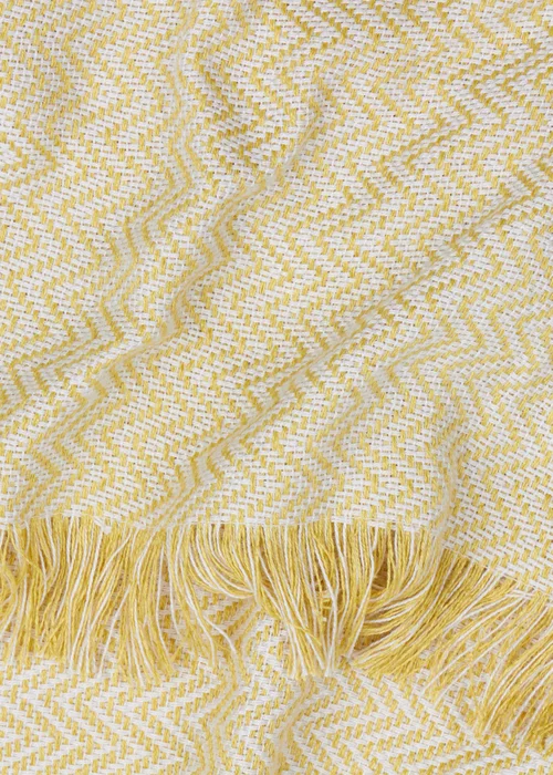 Yard Wisley Yellow Woven Outdoor Throw (130 x 180cm) - 130 x 180cm Image 2