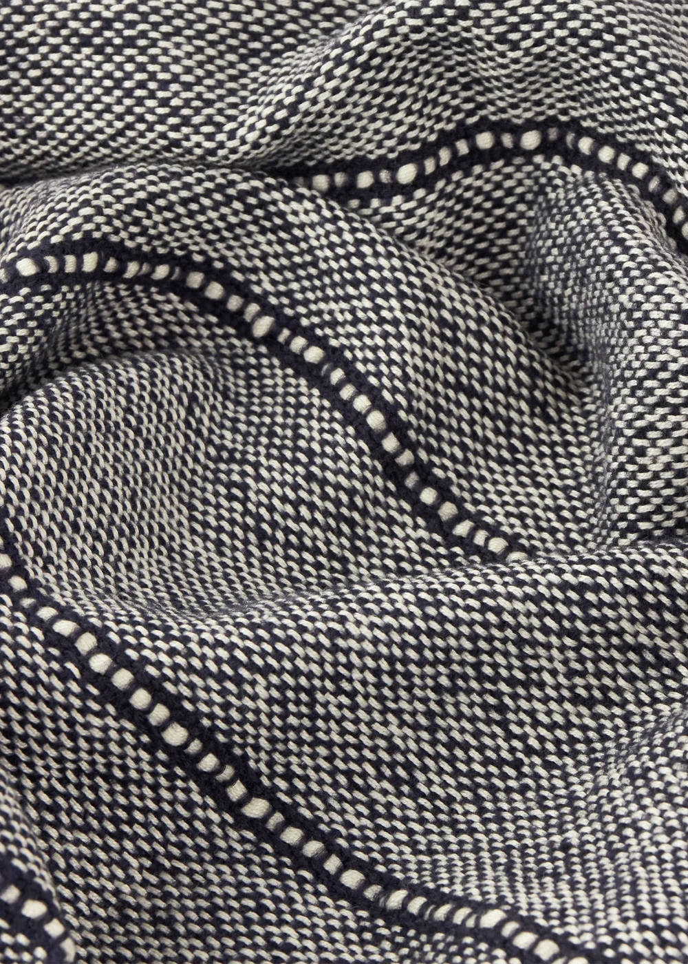 Yard Hedon Navy Woven Indoor/Outdoor Throw (130 x 180cm) - 130 x 180cm Image 2
