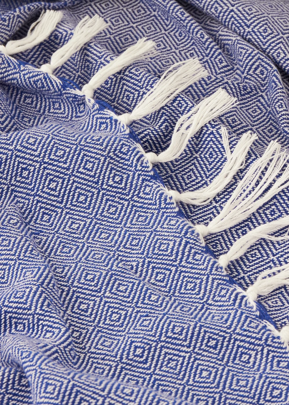 Furn Dessa Cobalt Woven Indoor/Outdoor Throw (130 x 180cm) - 130 x 180cm Image 2