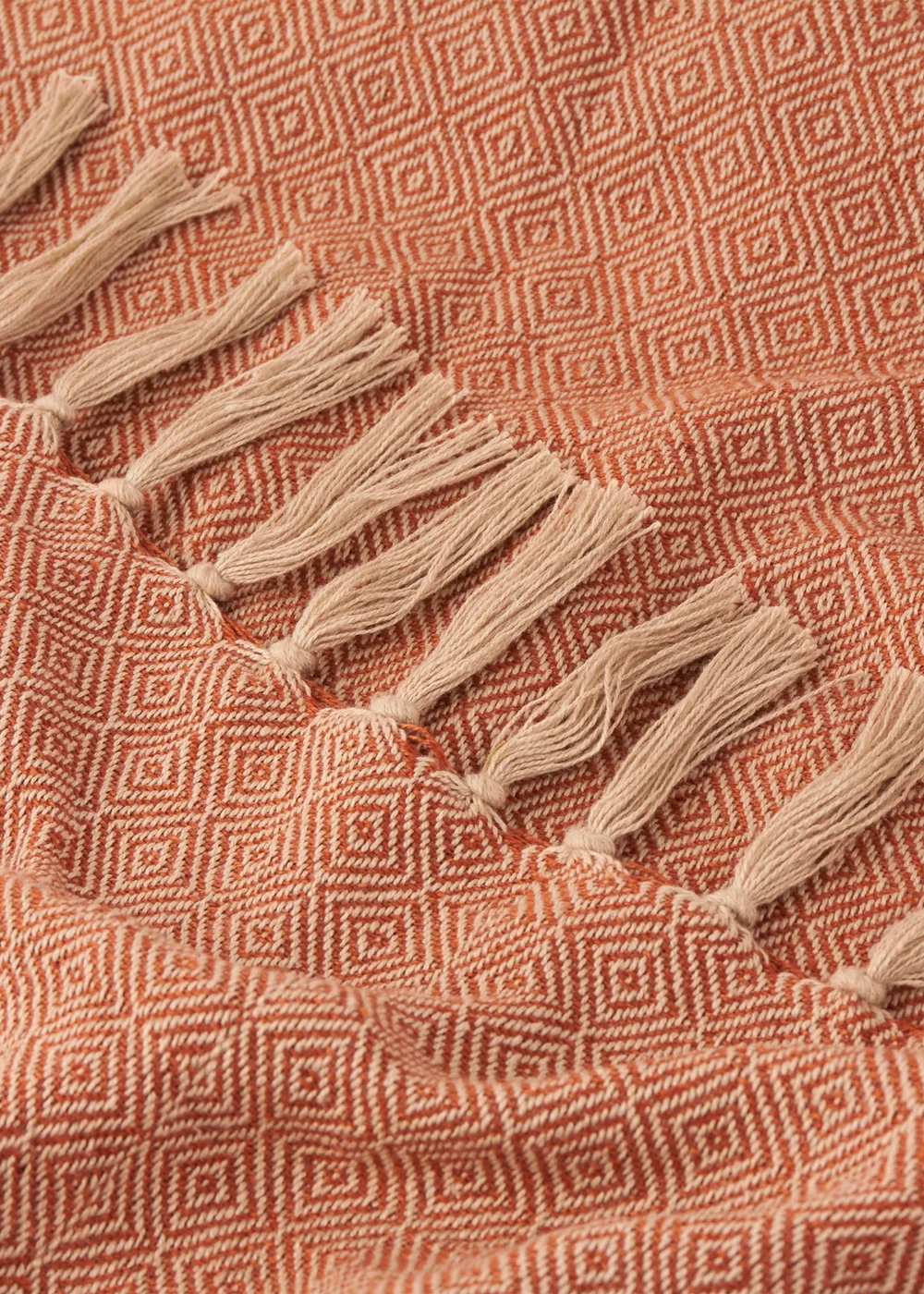 Furn Dessa Terracotta Woven Indoor/Outdoor Throw (130 x 180cm) - 130 x 180cm Image 2