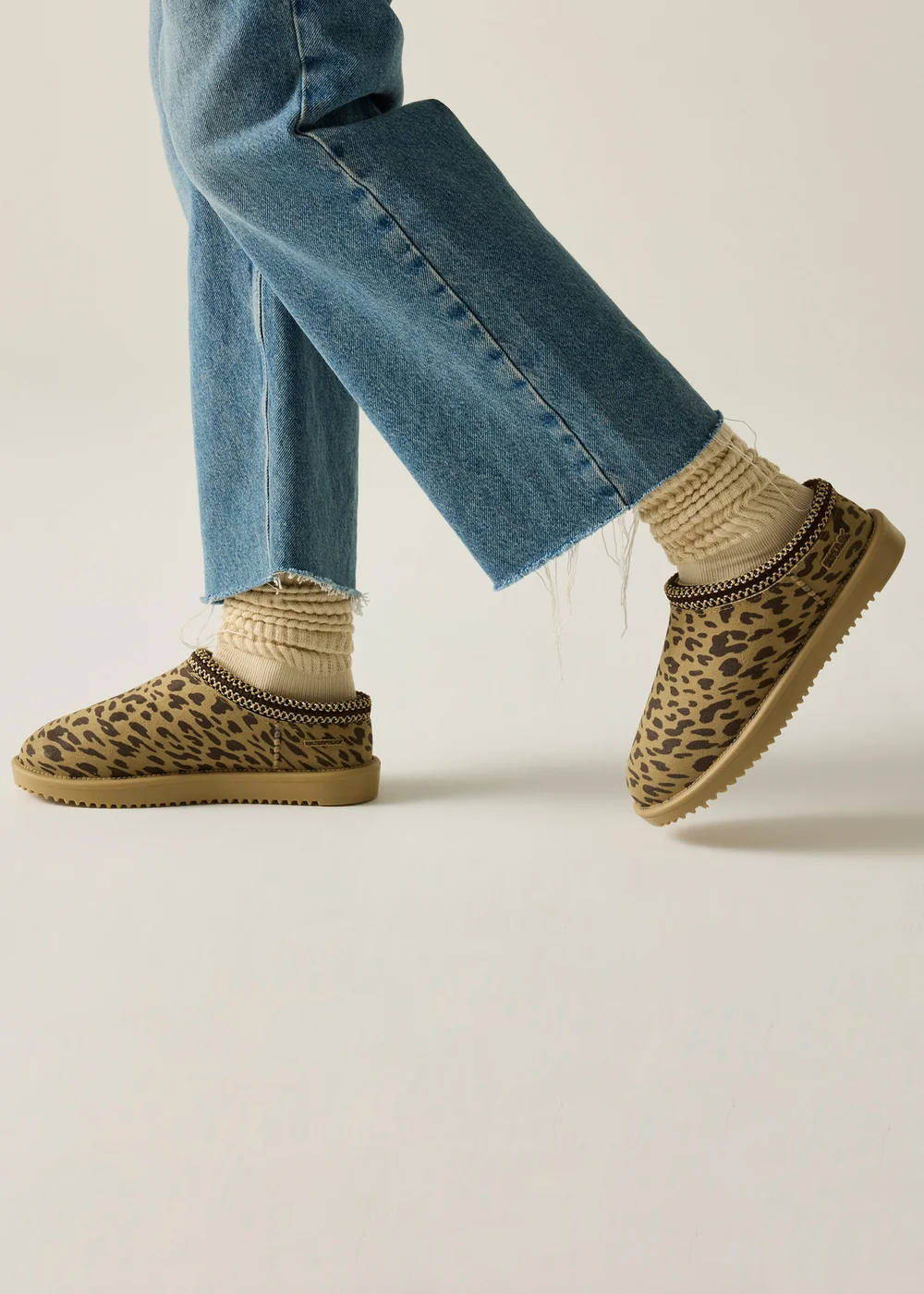 Regatta Abstract Leopard Spot Risley Mule Waterproof Lifestyle Shoes - 6.5 Image 3
