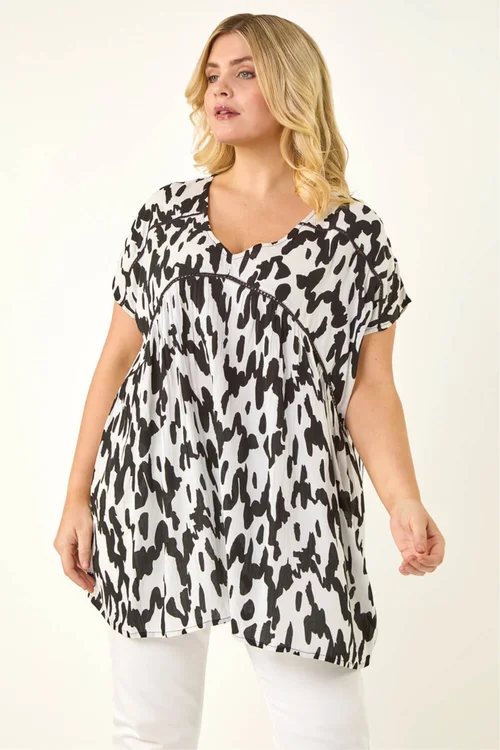 Roman Black Curve Ladder Printed Top - 18 Image 1