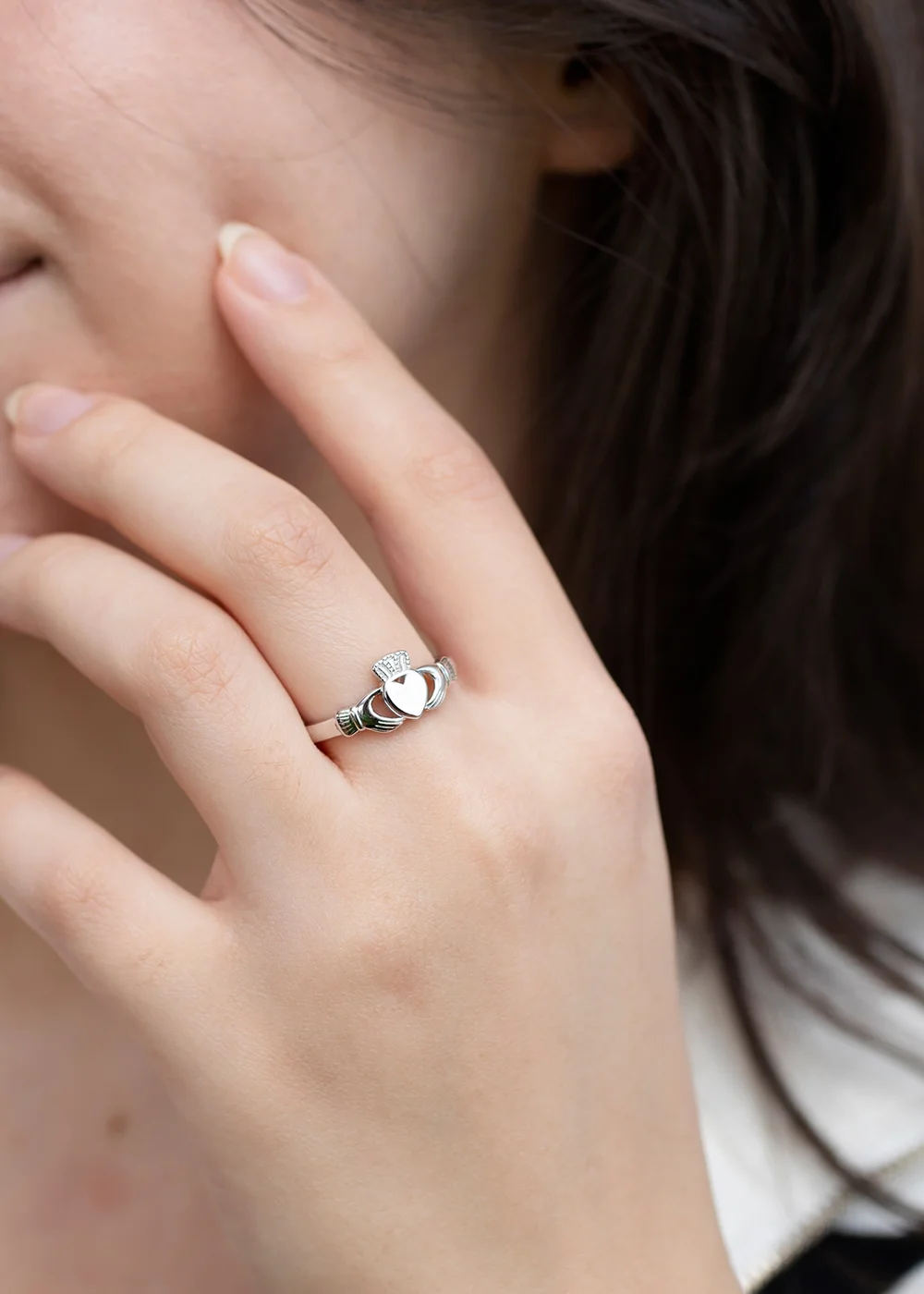 Golden Moments Sterling Silver Rhodium Plated Small Claddagh Ring - L Image 3