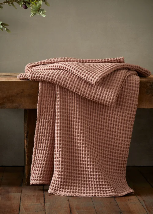 Pineapple Elephant Jaipur Chunky Waffle Cotton 150x200cm Blanket Throw Pink - One Size Image 1