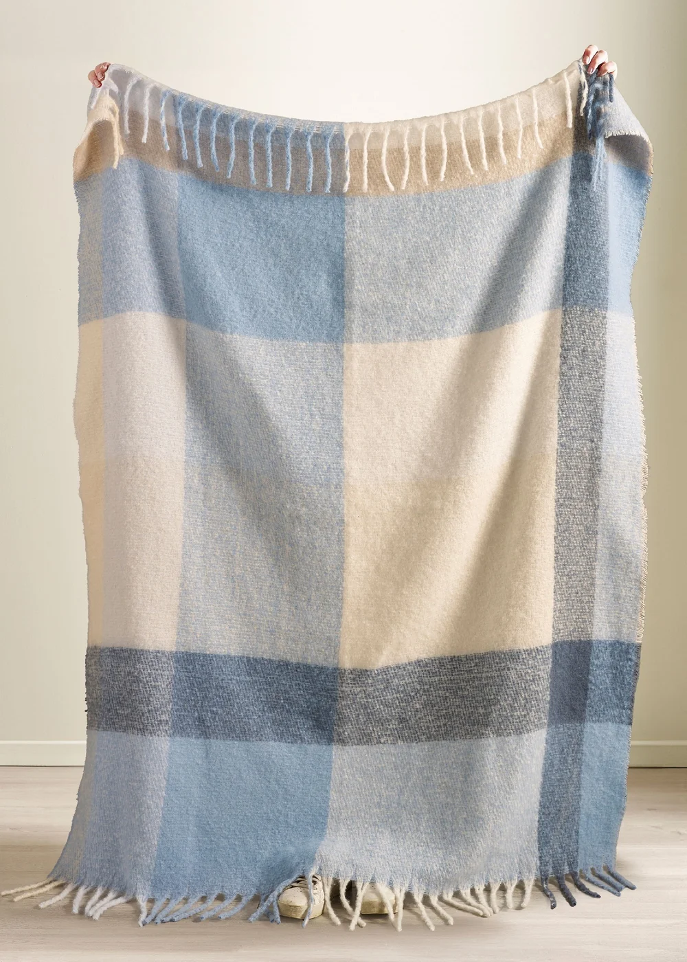 Catherine Lansfield Faux Mohair Check 130x170 cm Blanket Throw Blue - One Size Image 2