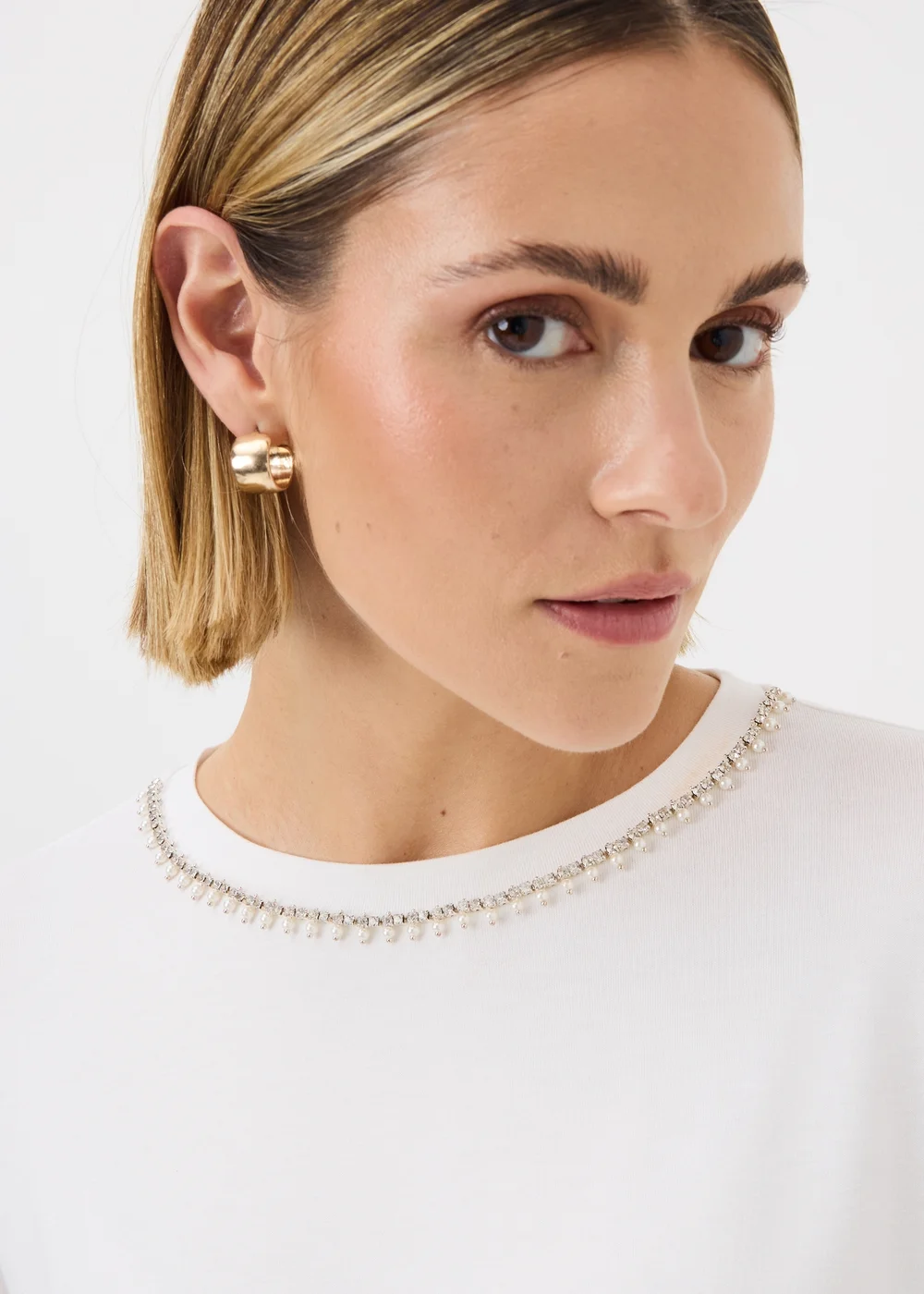 White Embellished Neck Trim T-Shirt - 12 Image 1
