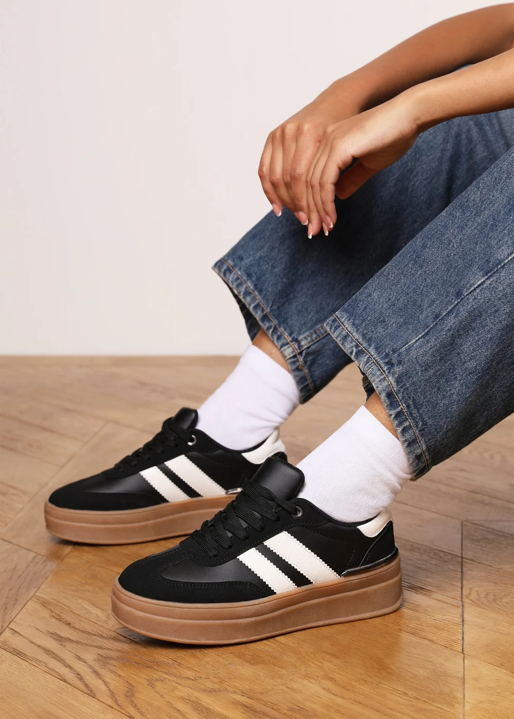 Where's That From Yulia Black Lace-Up Side Stripes Trainers - 3 Image 6