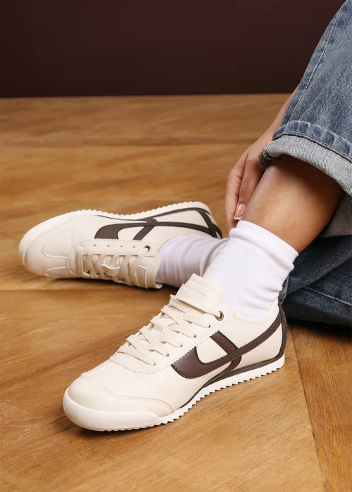 Where's That From Brisa Beige Court Trainer With Brown Stripe - 7 Image 6