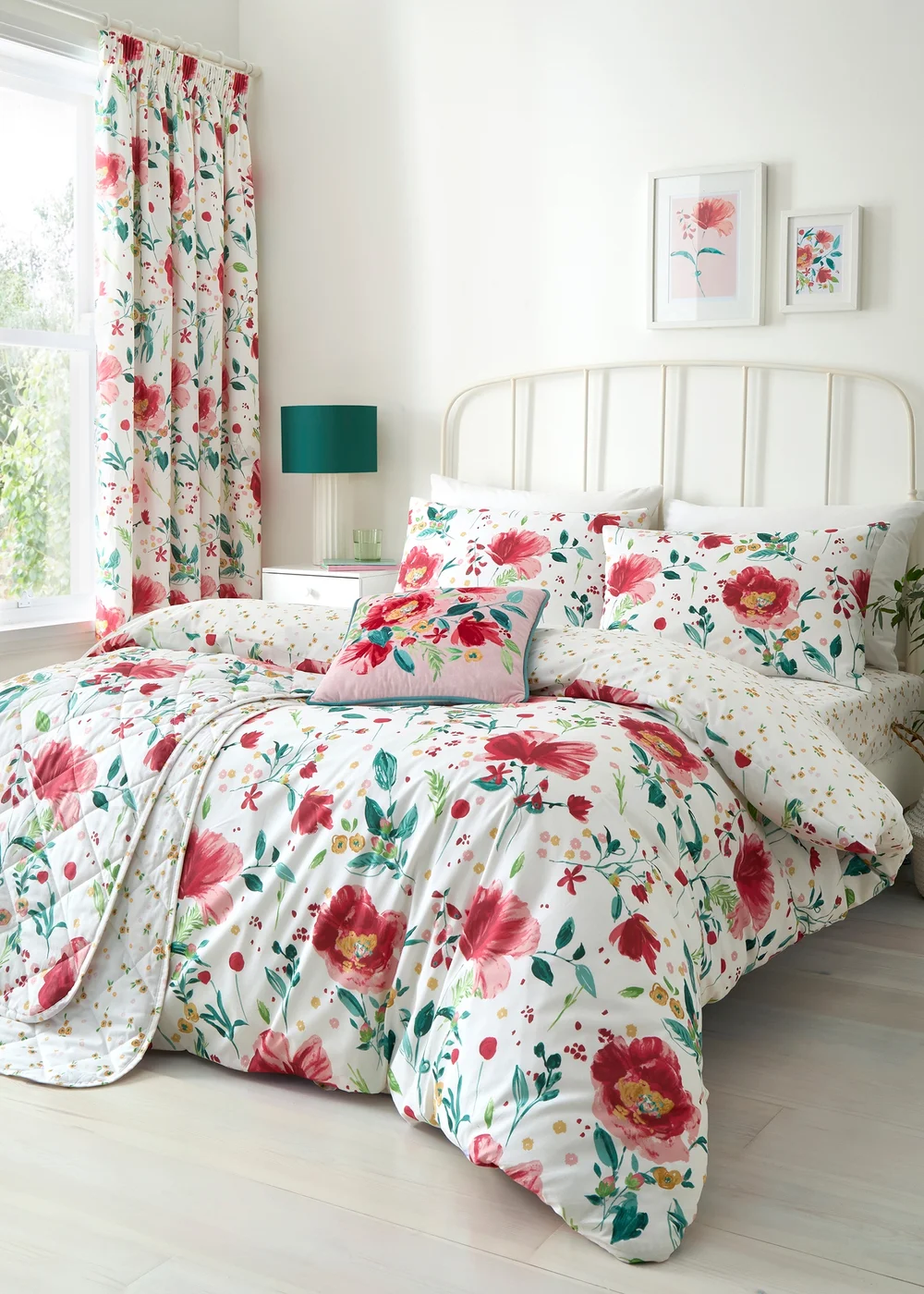 Dreams & Drapes Abstract Poppy Breathable White Fitted Bed Sheet - Single Image 3