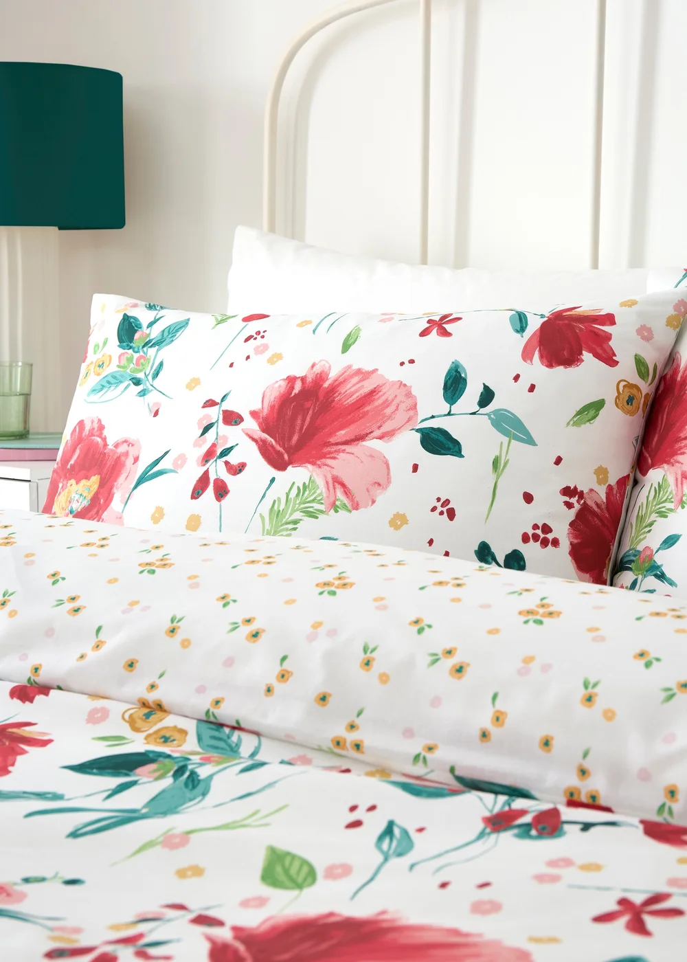 Dreams & Drapes Abstract Poppy Reversible Red Duvet Cover Set - Single Image 2