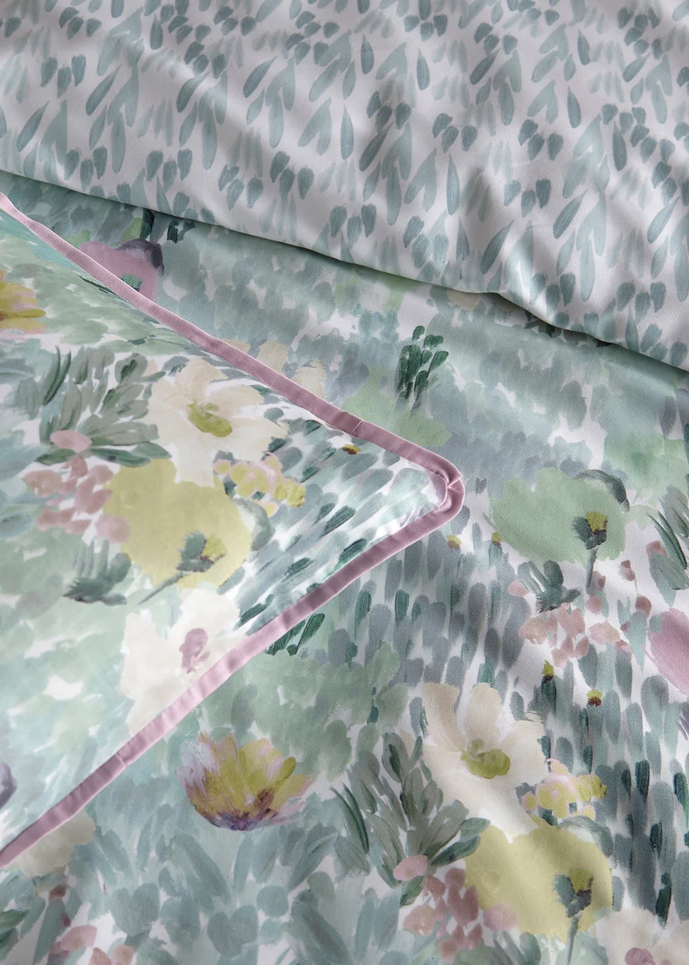 Appletree Abstract Floral Reversible Green Duvet Cover Set - Double Image 3