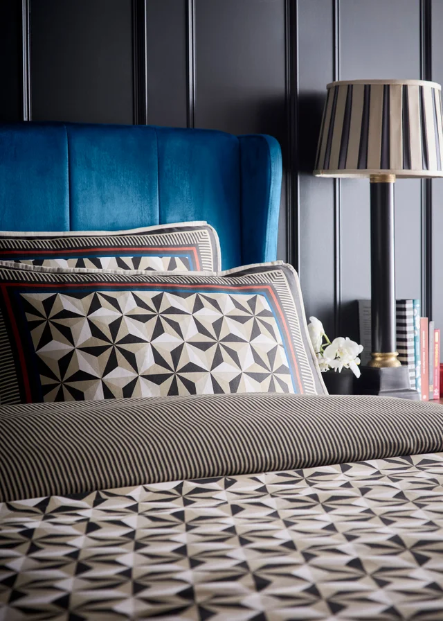 Laurence Llewelyn-Bowen Hero Soft Touch Black Duvet Cover Set