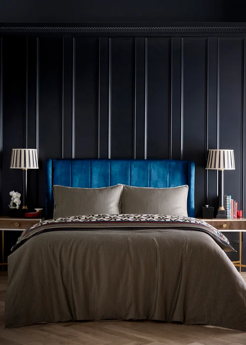Laurence Llewelyn-Bowen Hero Soft Touch Black Duvet Cover Set - Double Image 4