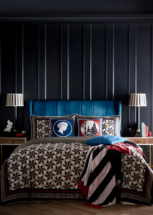 Laurence Llewelyn-Bowen Hero Soft Touch Black Duvet Cover Set - Double Image 5