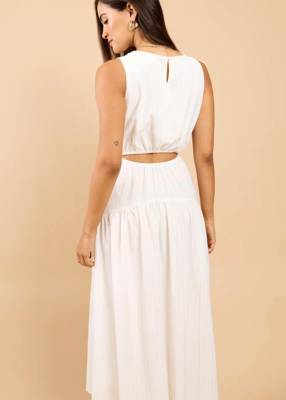 Little Mistress White Dropped Waist Midaxi Dress - 18 | Matalan Little Mistress White Dropped Waist Midaxi Dress - 18 | Matalan