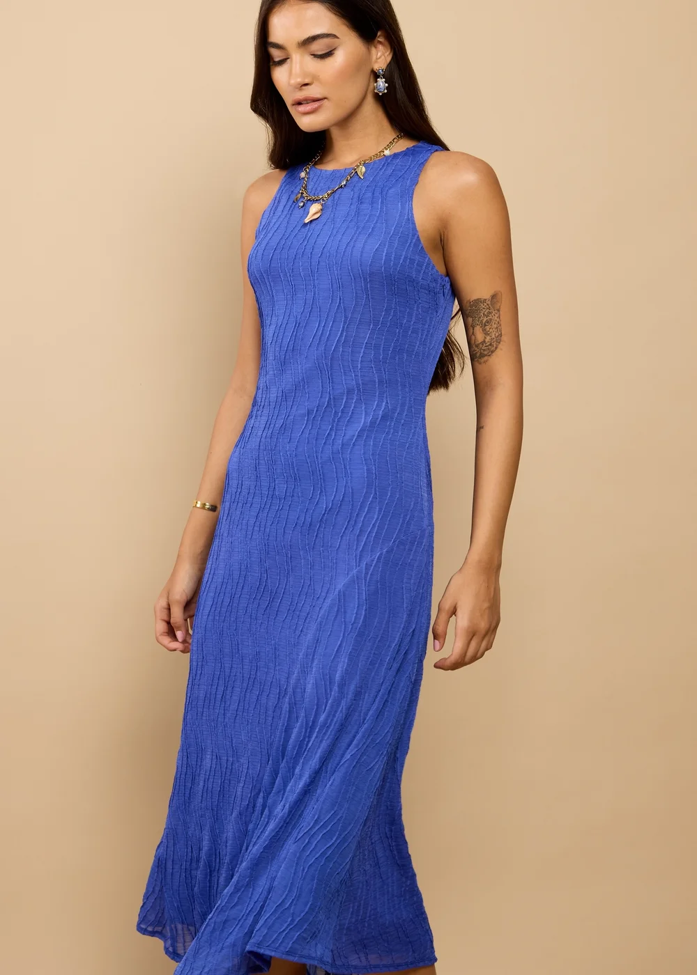 Little Mistress Blue Textured Midaxi Dress - 16 Image 4