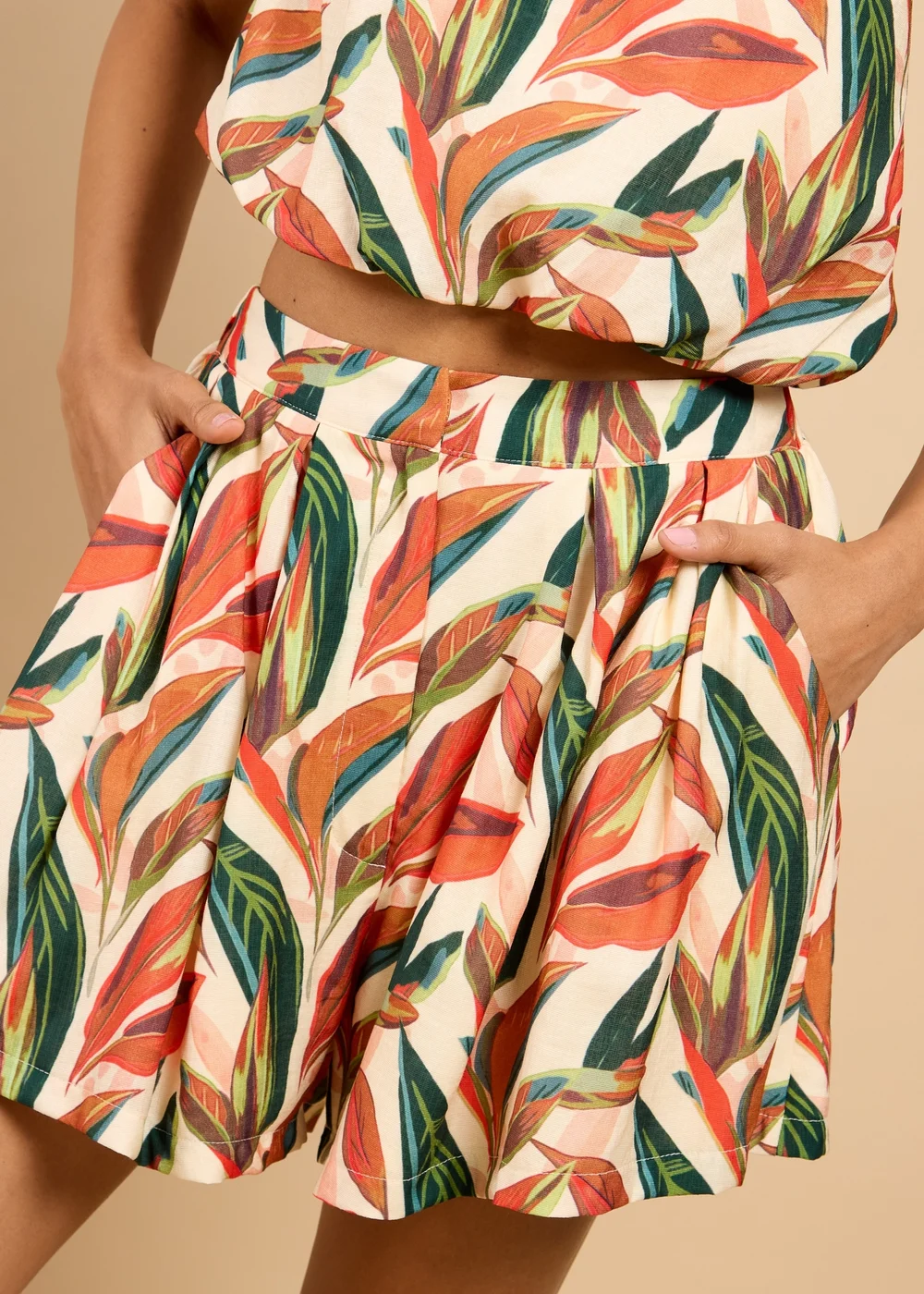 Little Mistress Leaf Print Shorts Vicky Pattison EDIT - 16 Image 3