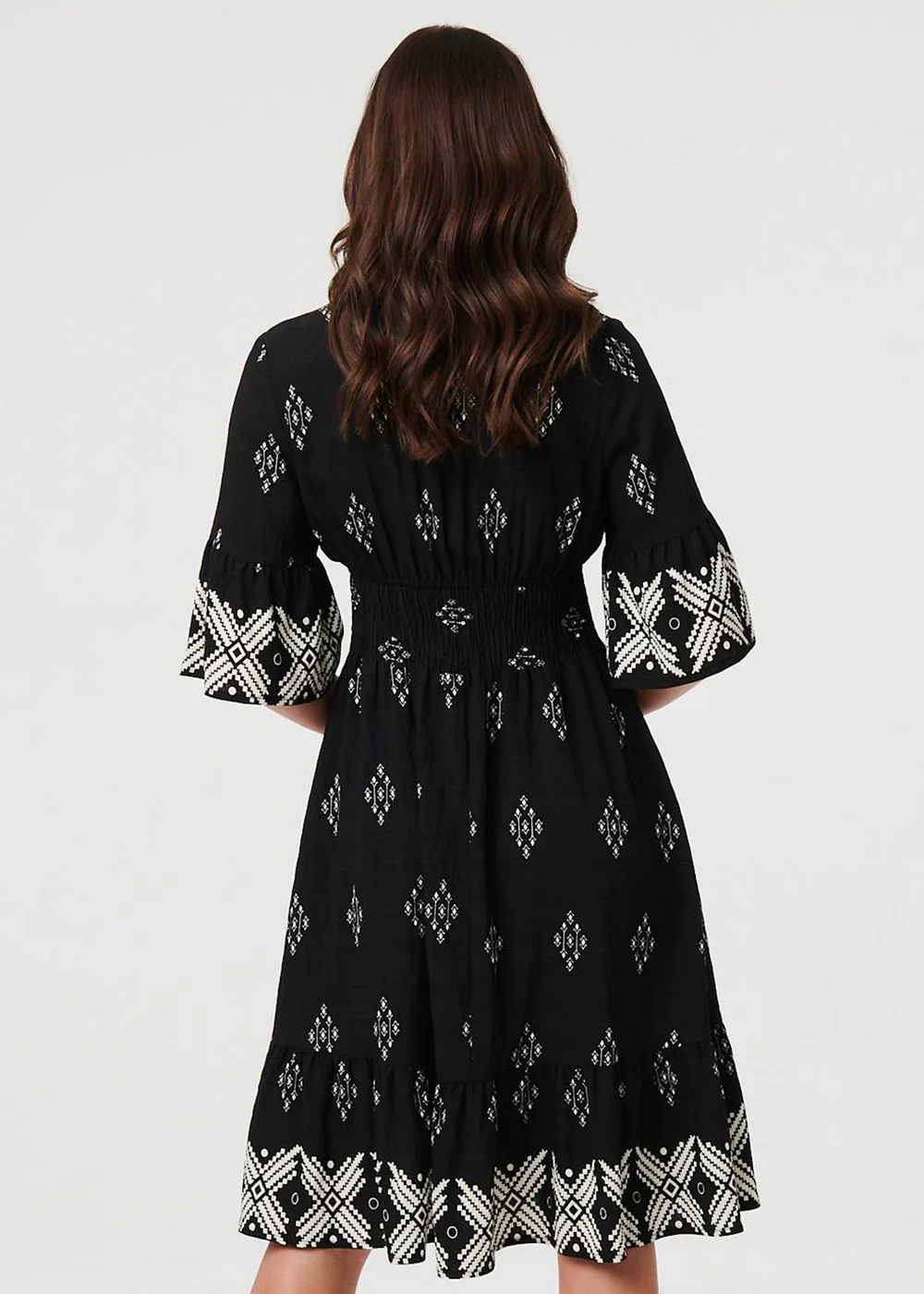 Izabel London Black Border Print Relaxed Knee Length Dress - 8 Image 2