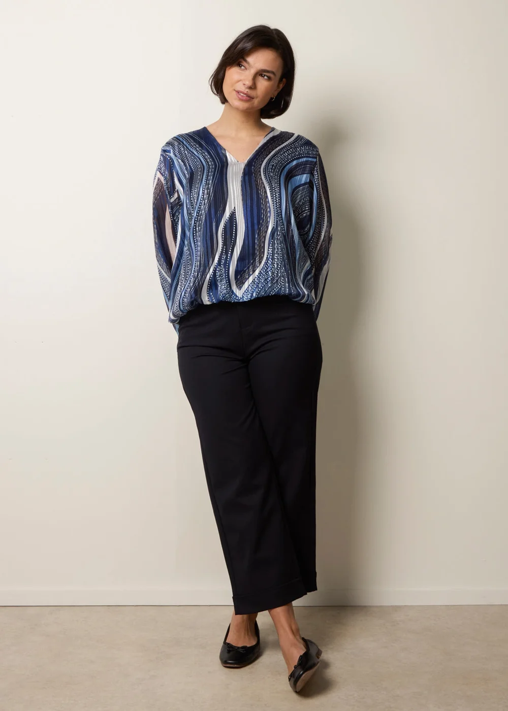Blue Vanilla Navy Swirl And Dot Print V Neck Metallic Blouse - S/M Image 2