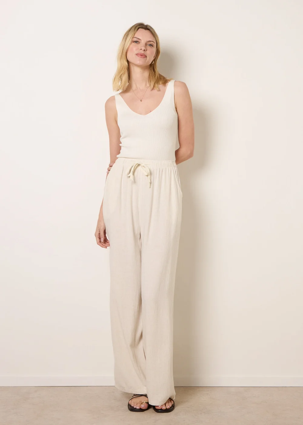 Blue Vanilla Cream Linen-Blend Drawstring Trousers - S Image 1