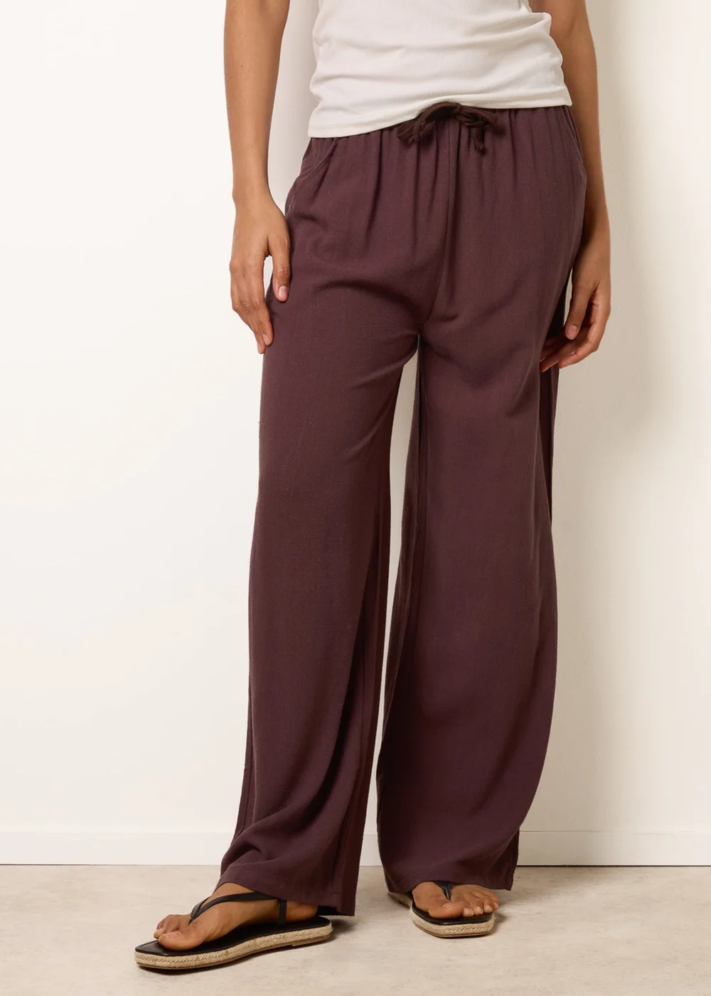 Blue Vanilla Brown Linen-Blend Drawstring Trousers - S Image 2