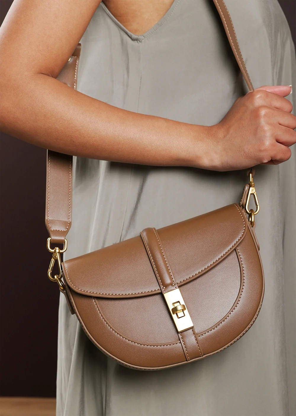 Where's That From Womens Breeze Brown Faux Leather Shoulder Bag With Gold Lock Detail - One Size Image 6