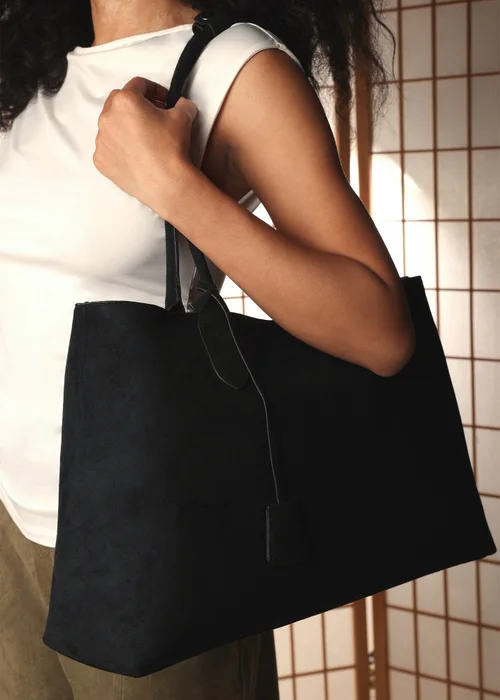 Where's That From Womens Drift Black Faux Suede Slouchy Shoulder Tote Bag - One Size Image 6