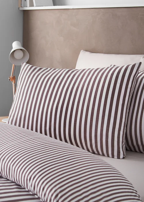 Catherine Lansfield Epping Textured Stripe Reversible Duvet Cover Set Chocolate - Single Image 3