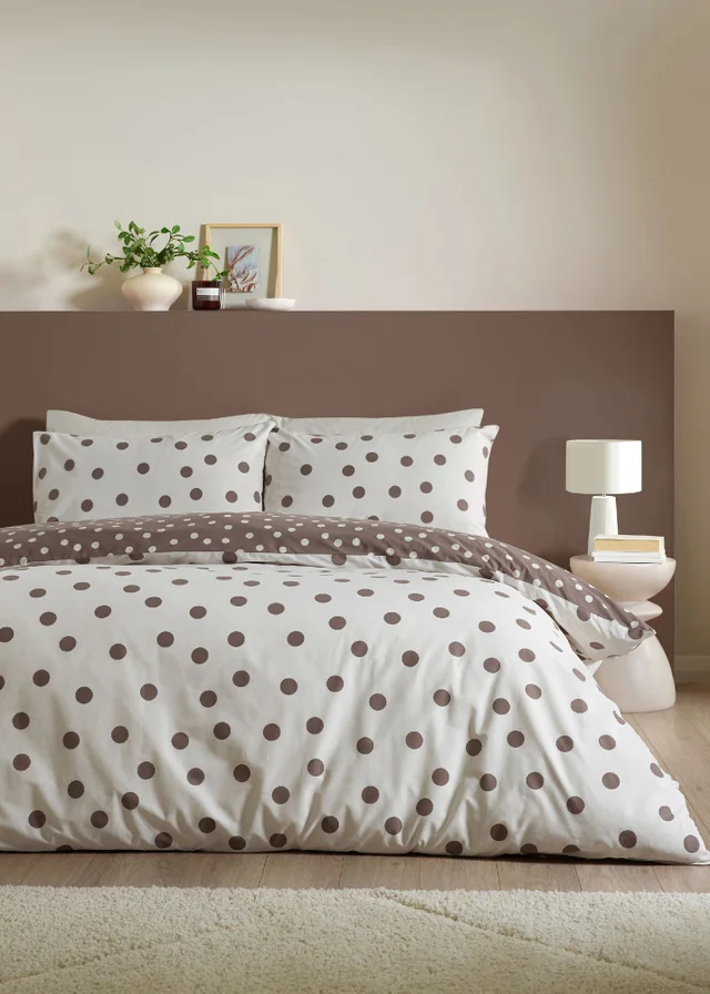 Catherine Lansfield Polka Dot Reversible Duvet Cover Set Chocolate