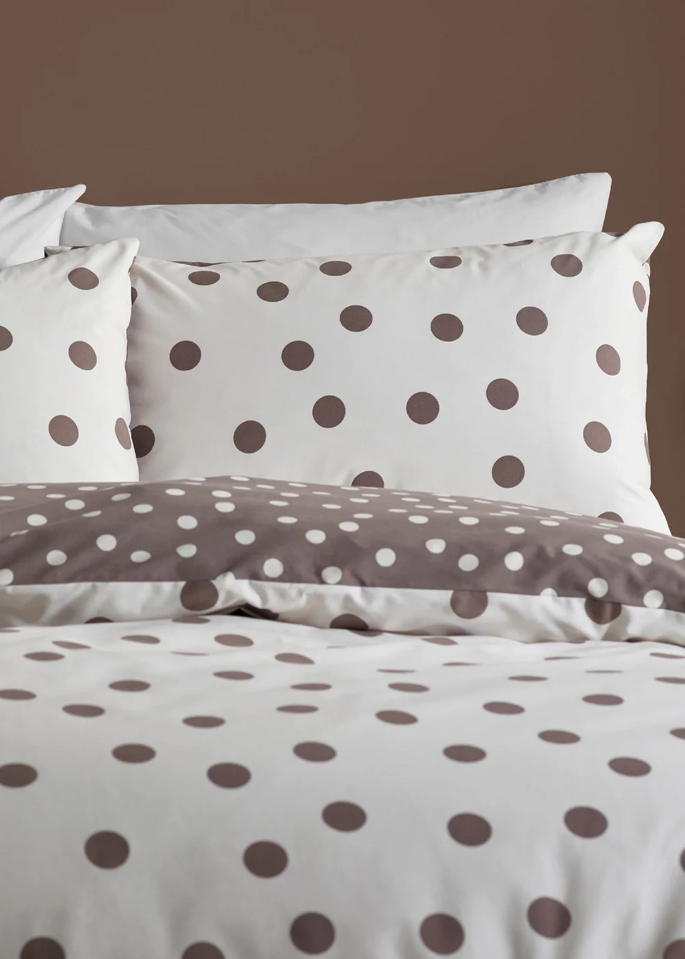 Catherine Lansfield Polka Dot Reversible Duvet Cover Set Chocolate - Single Image 3