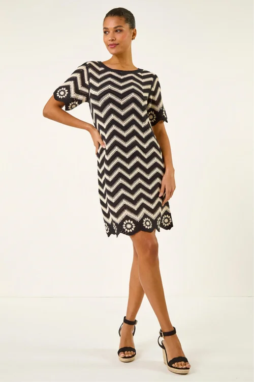Roman Black Zig Zag Crochet Shift Dress - 20 Image 1