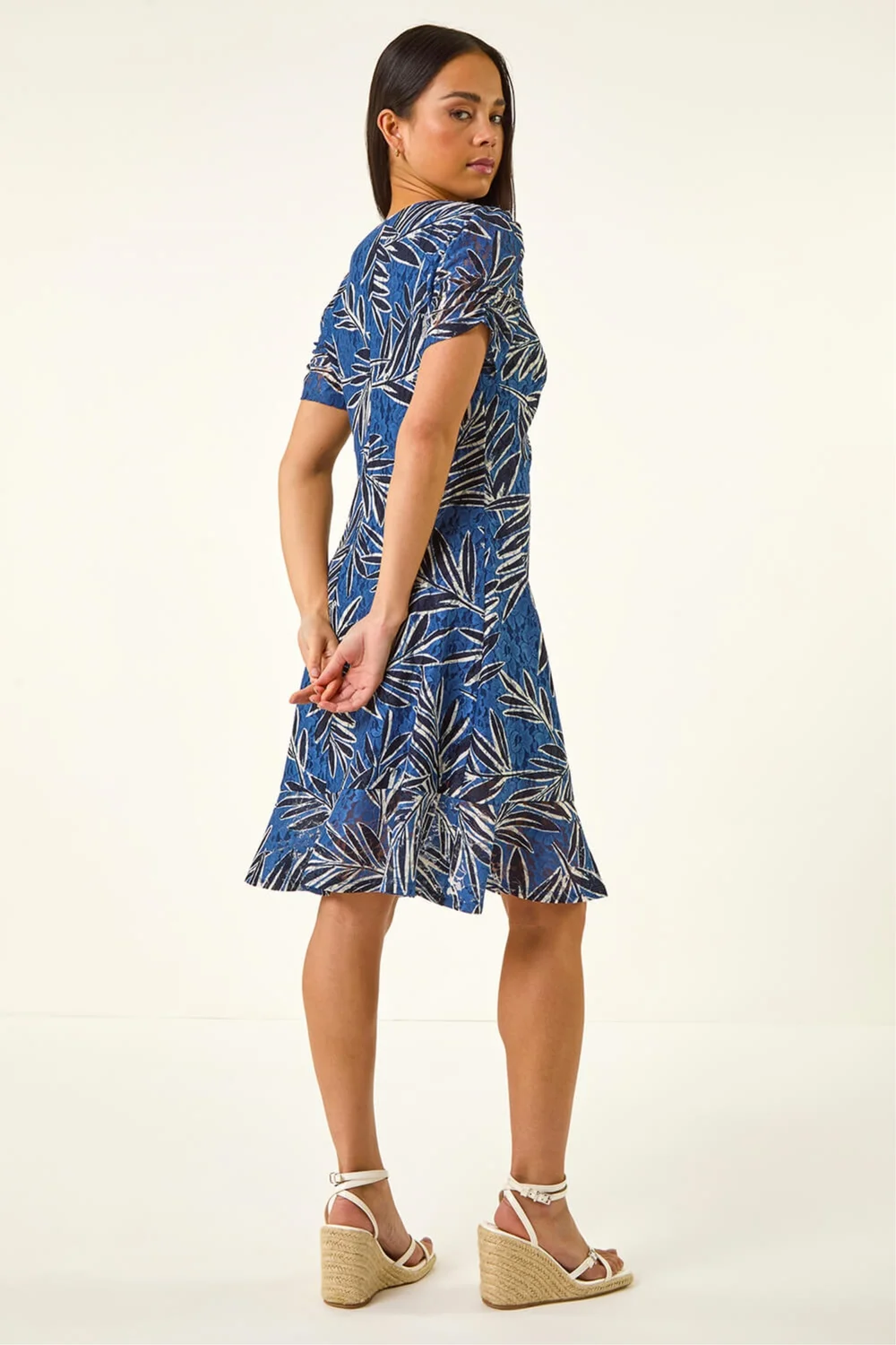 Roman Blue Petite Leaf Lace Ruched Dress - 18 Image 3