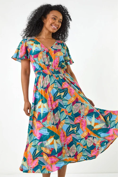 Roman Green Petite Leaf Print Shirred Midi Dress - 8 Image 1
