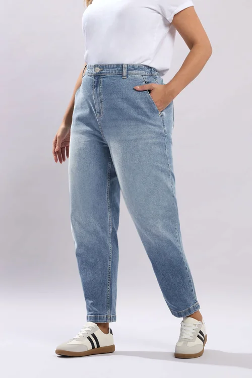 Yours Curve Light Blue Barrel Leg Jeans - 18 Image 2