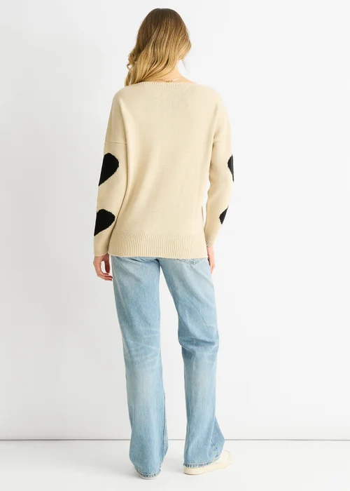 Gini London Beige V Neck Oversized Heart Knit Jumper - M/L Image 2