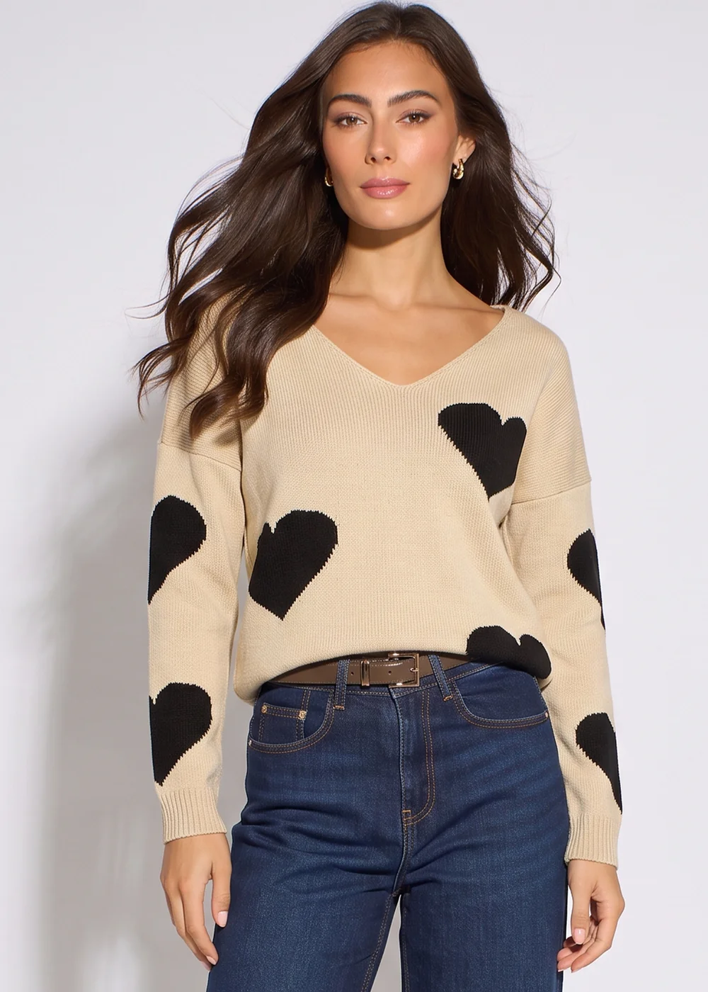 Gini London Beige V Neck Oversized Heart Knit Jumper - L/XL Image 3
