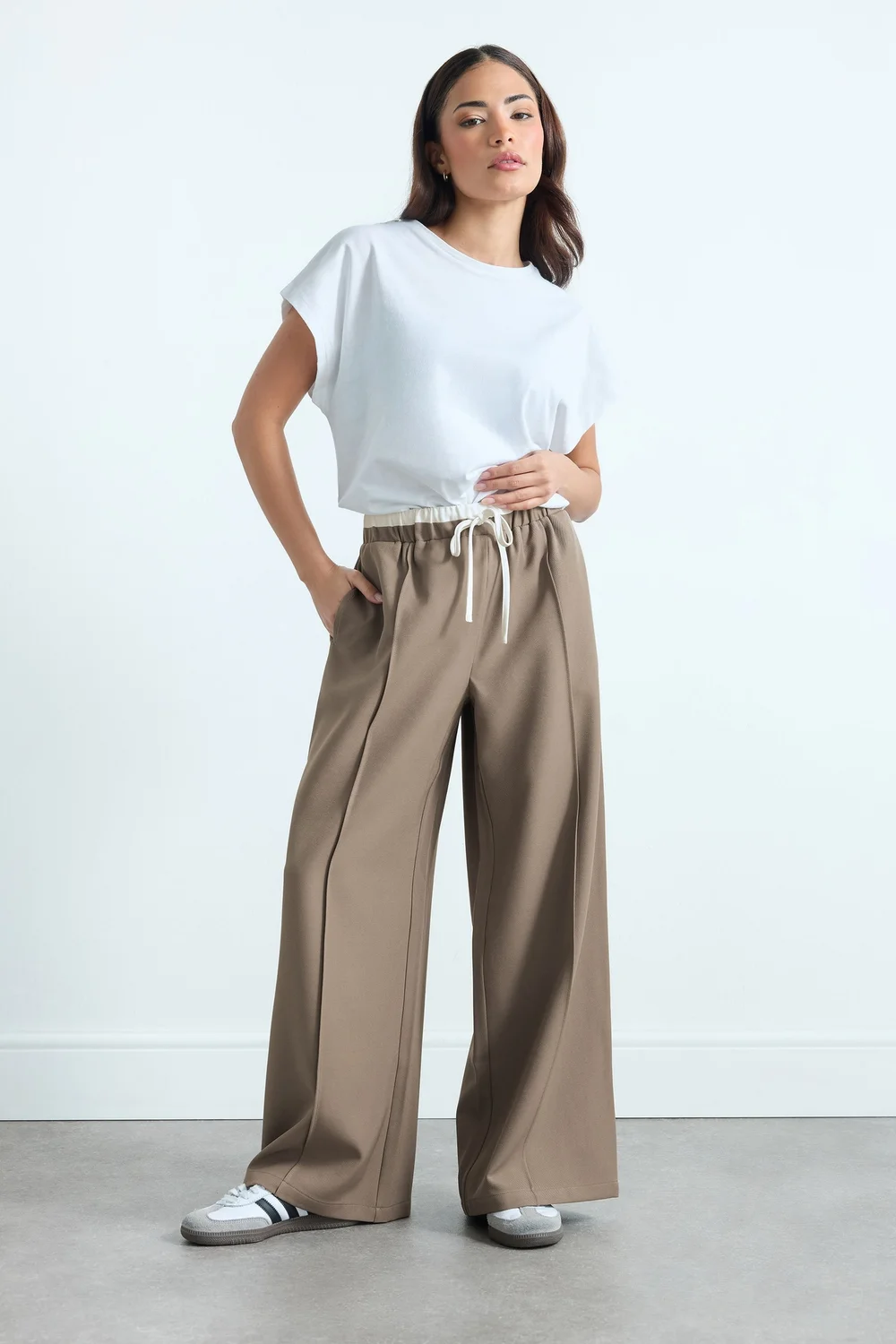 PixieGirl Petite Natural Brown Contrast Waist Wide Leg Trousers - 8/L27 Image 1