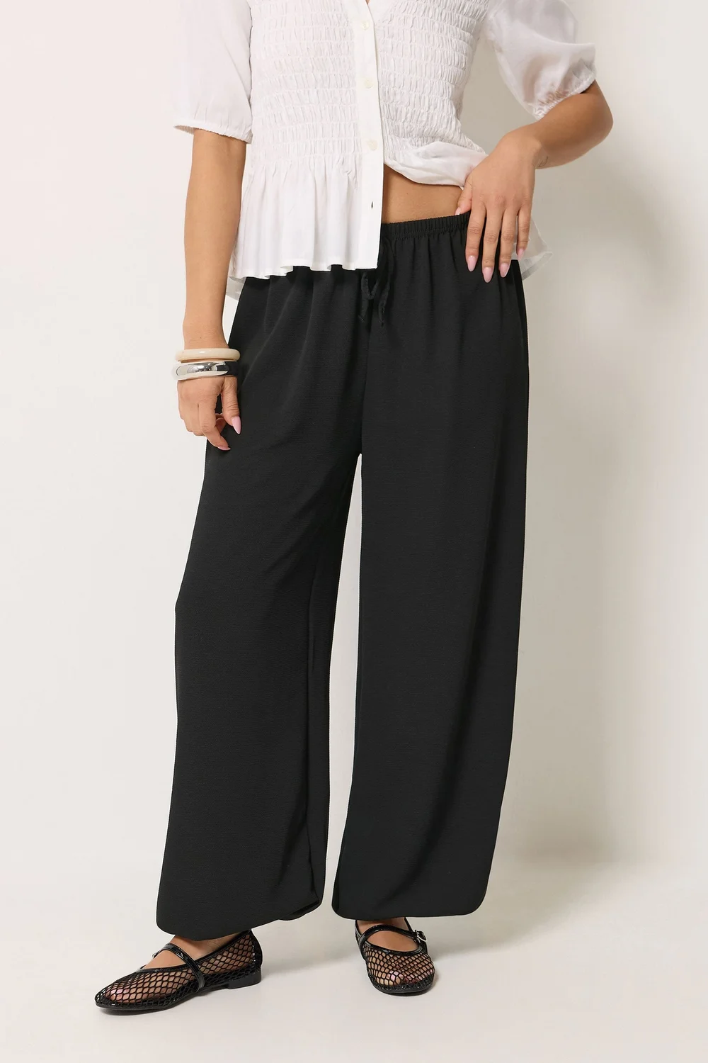 PixieGirl Petite Black Crepe Balloon Trousers - 10/L27 Image 2