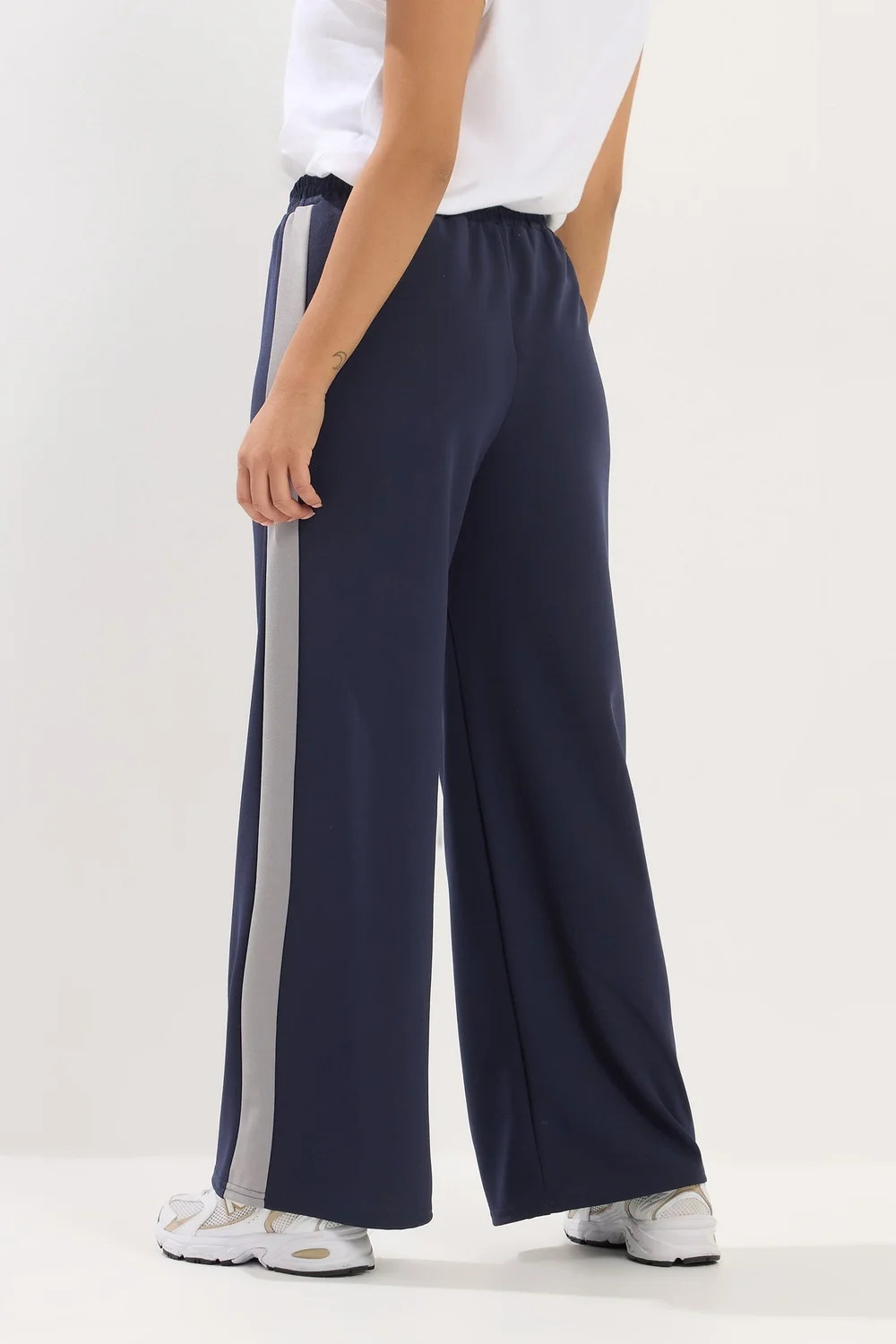 PixieGirl Petite Navy Blue Side Stripe Wide Leg Trousers - 18/l27 Image 3