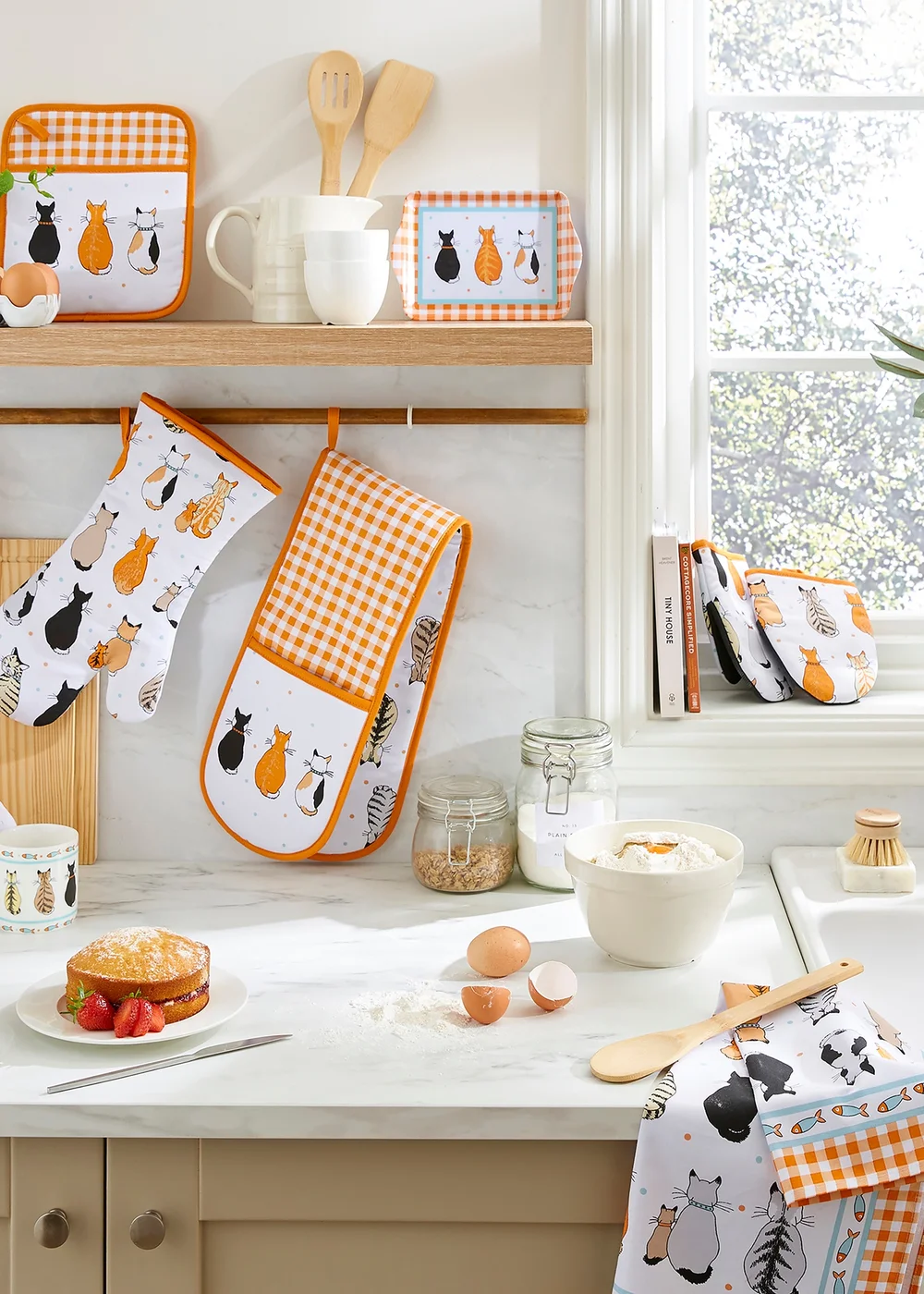 Ulster Weavers Cats In Waiting Orange Shoulder Bag - PVC - One Size Image 3