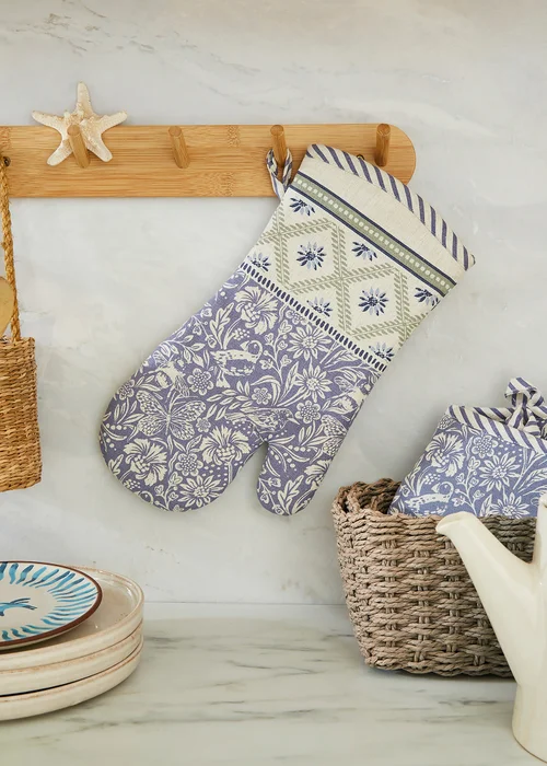 Ulster Weavers Coastal Treasures Blue Gauntlet Oven Glove - One Size Image 2