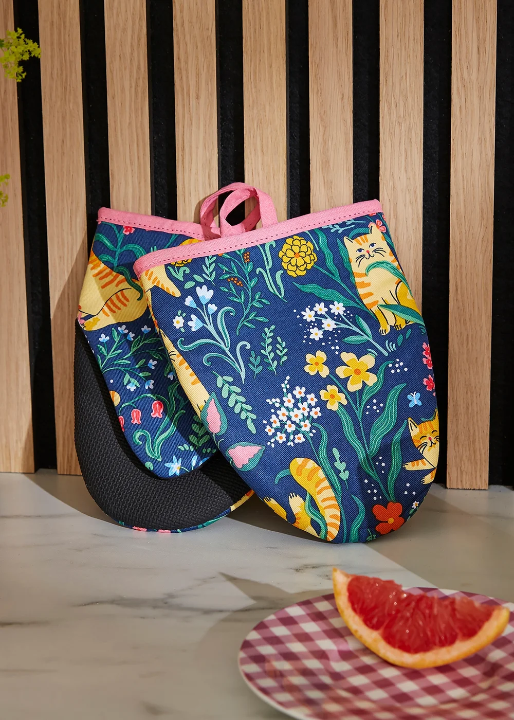 Ulster Weavers Marmalade Meadow Navy Microwave Mitts - Pair - One Size Image 2