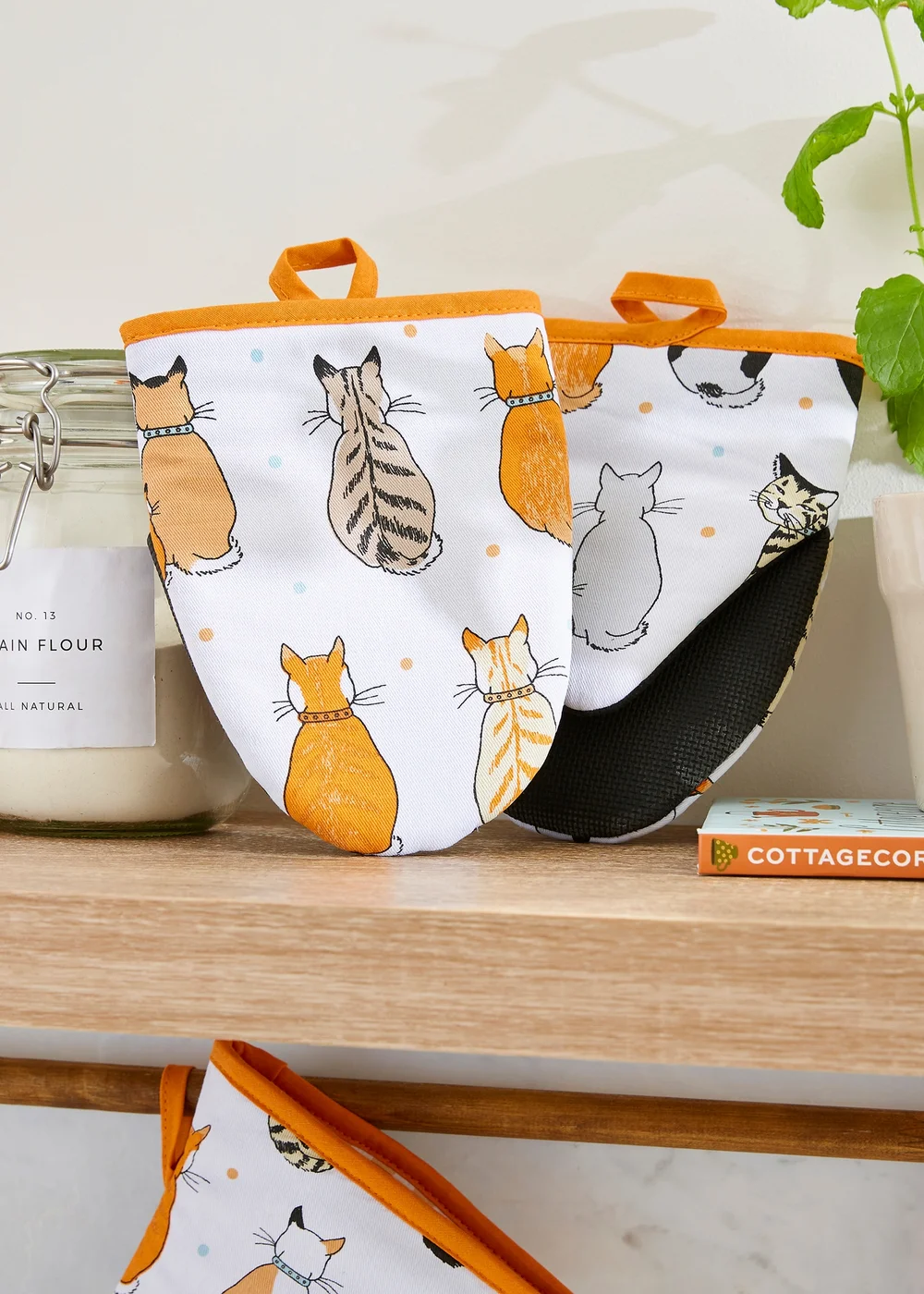 Ulster Weavers Cats In Waiting Orange Microwave Mitts - Pair - One Size Image 2