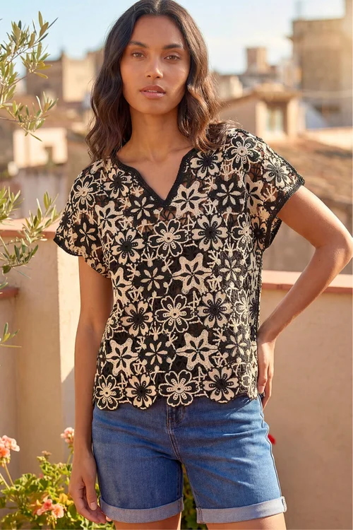 Roman Black Floral Crochet Knit Top - M Image 1