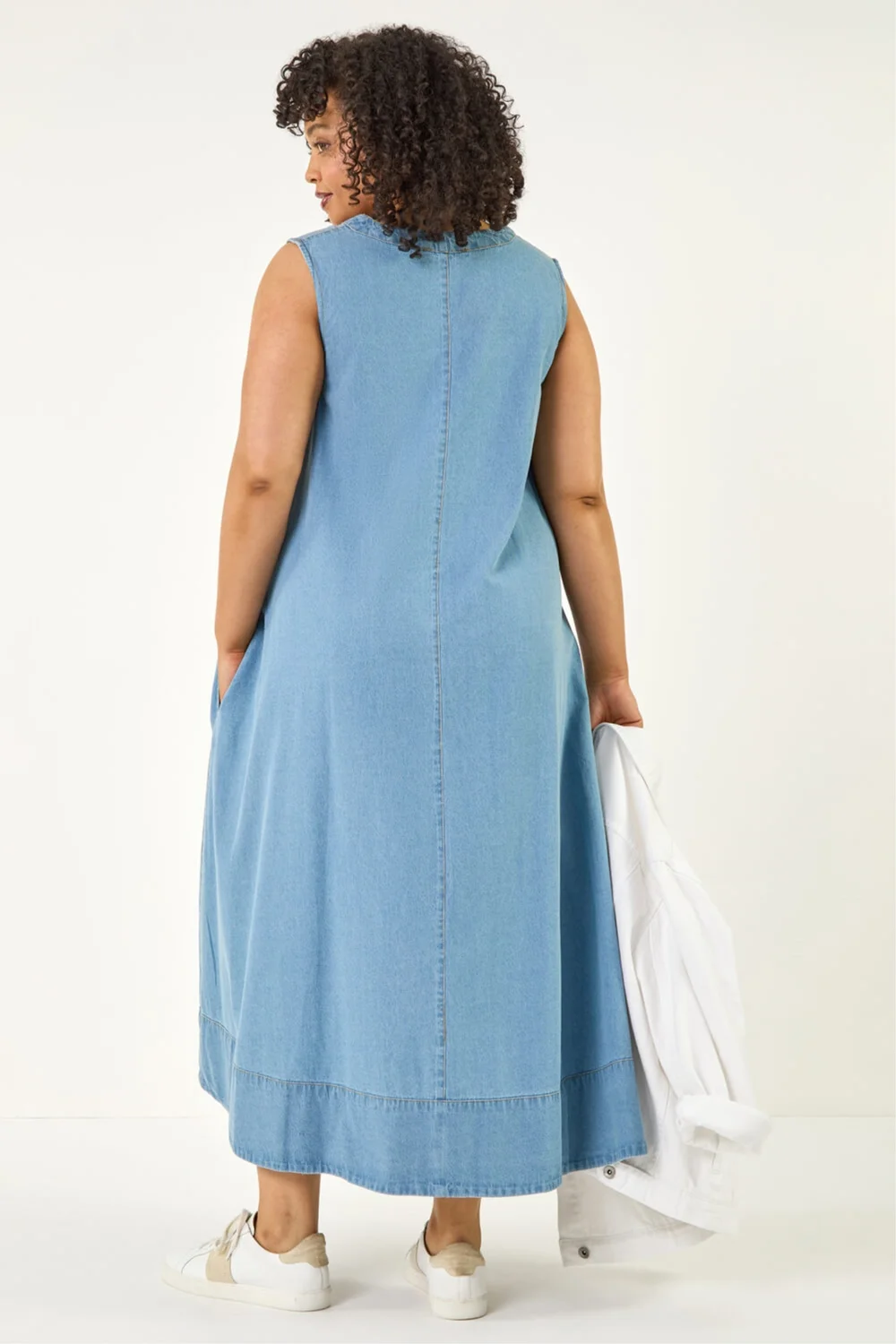 Roman Denim Curve V-Neck Swing Dress - 22-24 Image 3
