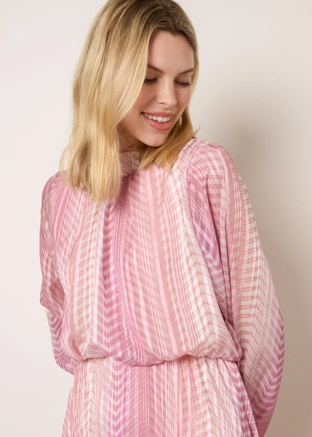 Blue Vanilla Pink Zig Zag Metallic High Neck Puffball Pleated Dress - L Image 2