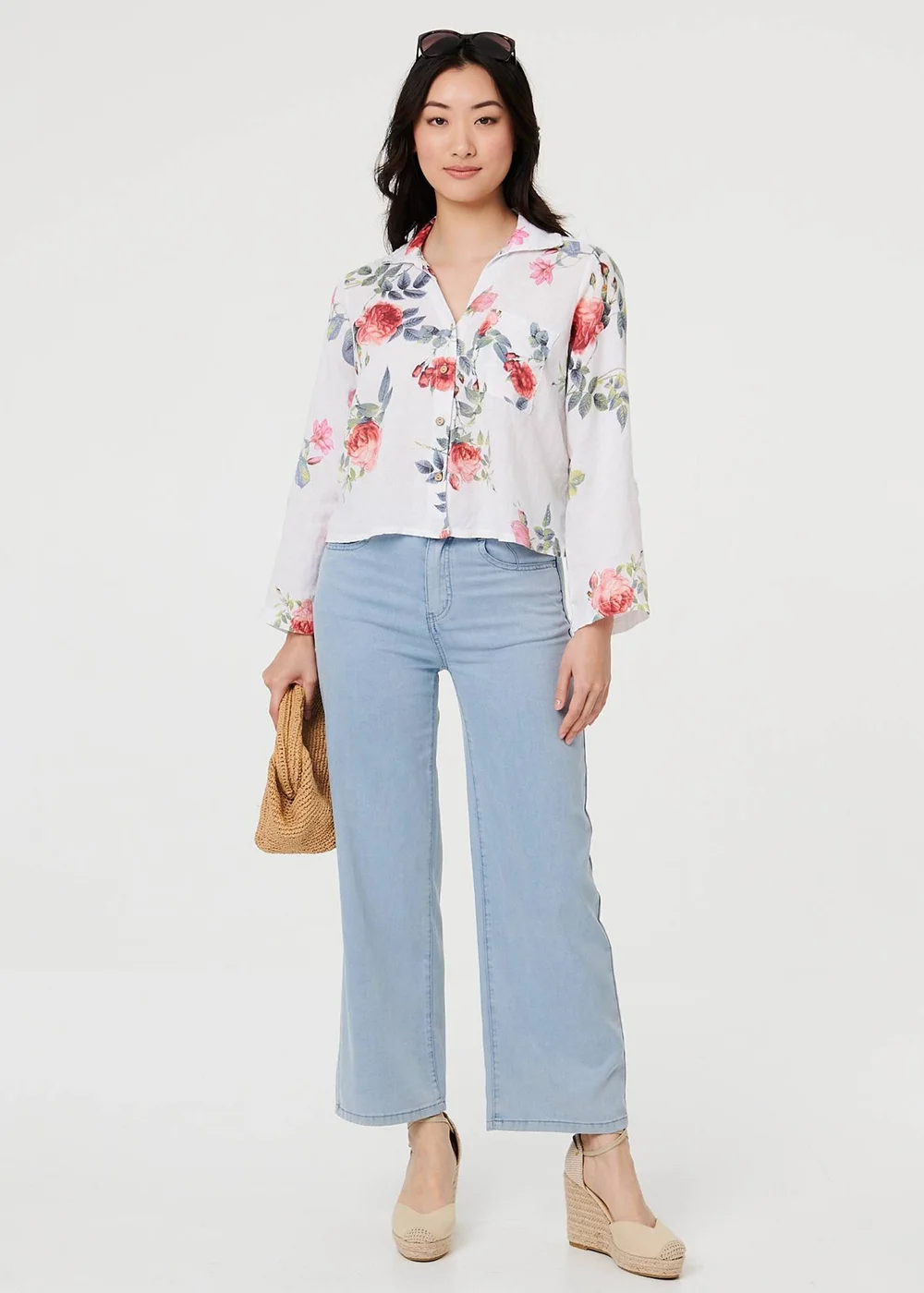 Izabel London White Floral 3/4 Turn-Up Sleeve Cropped Shirt - 10 Image 4